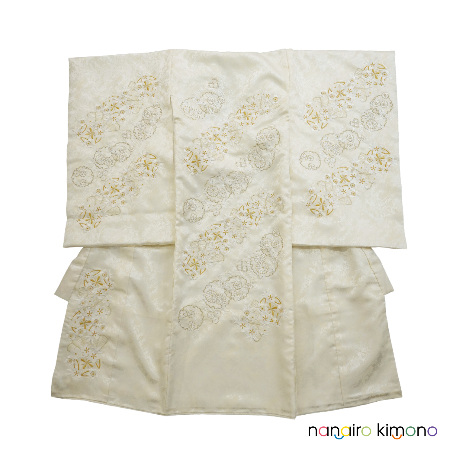 女の子・お宮参り産着レンタル｜白クリーム色地・小花柄 G-産着010